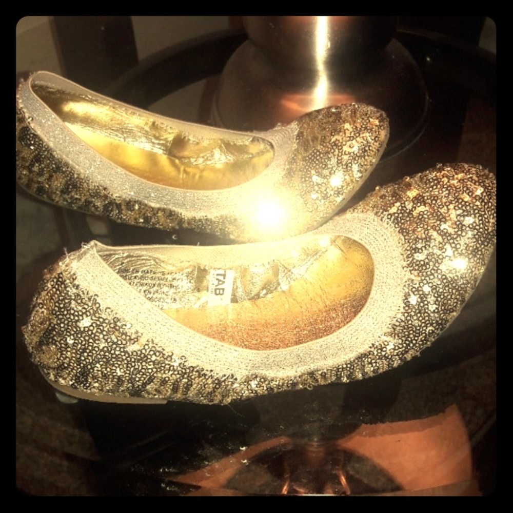 Gold sequined ballet flats🌟